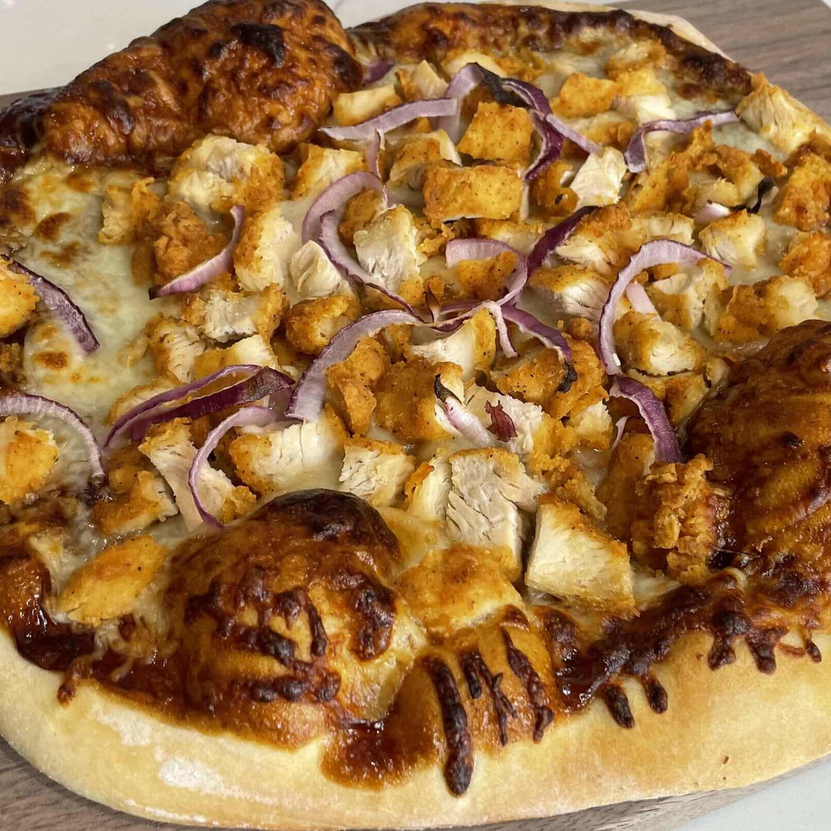 BBQ Tavuk Parmaklı Pizza