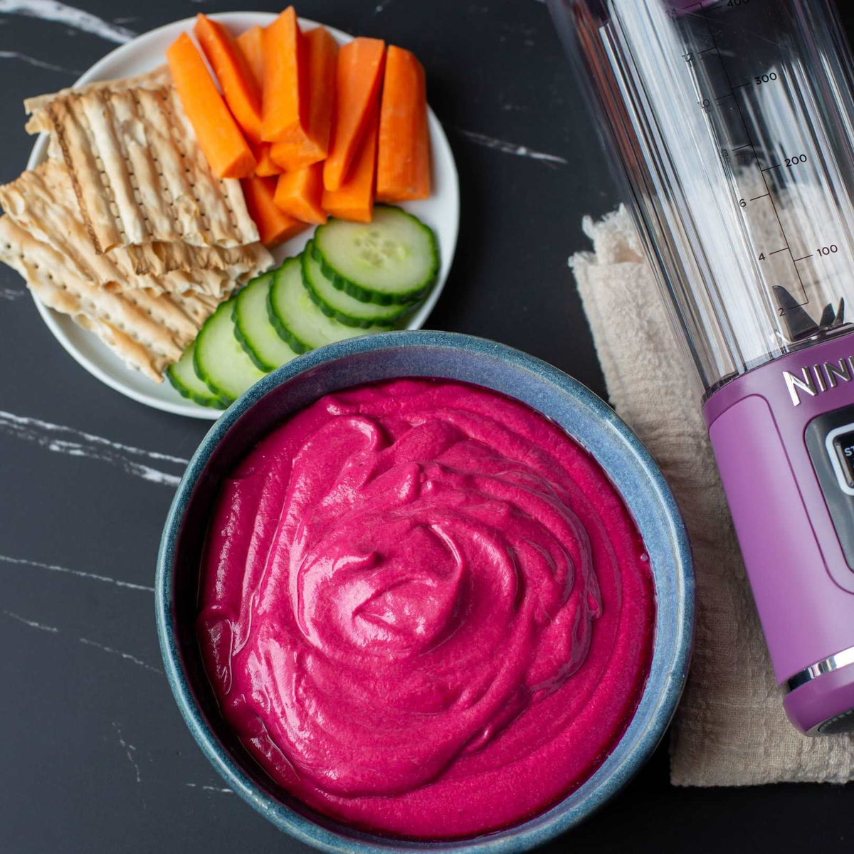 Pancar ve Feta Dip