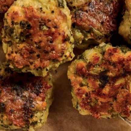 Peynirli Pastırmalı Brokoli Lokmaları