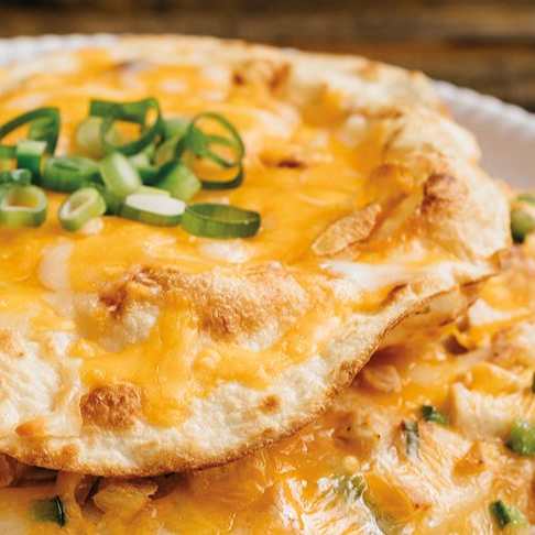 Peynirli Tavuk Quesadilla Katları