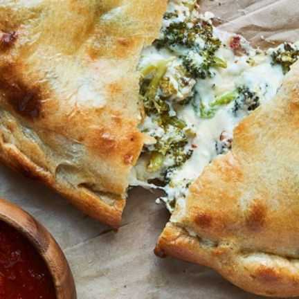 Peynirli brokoli calzone
