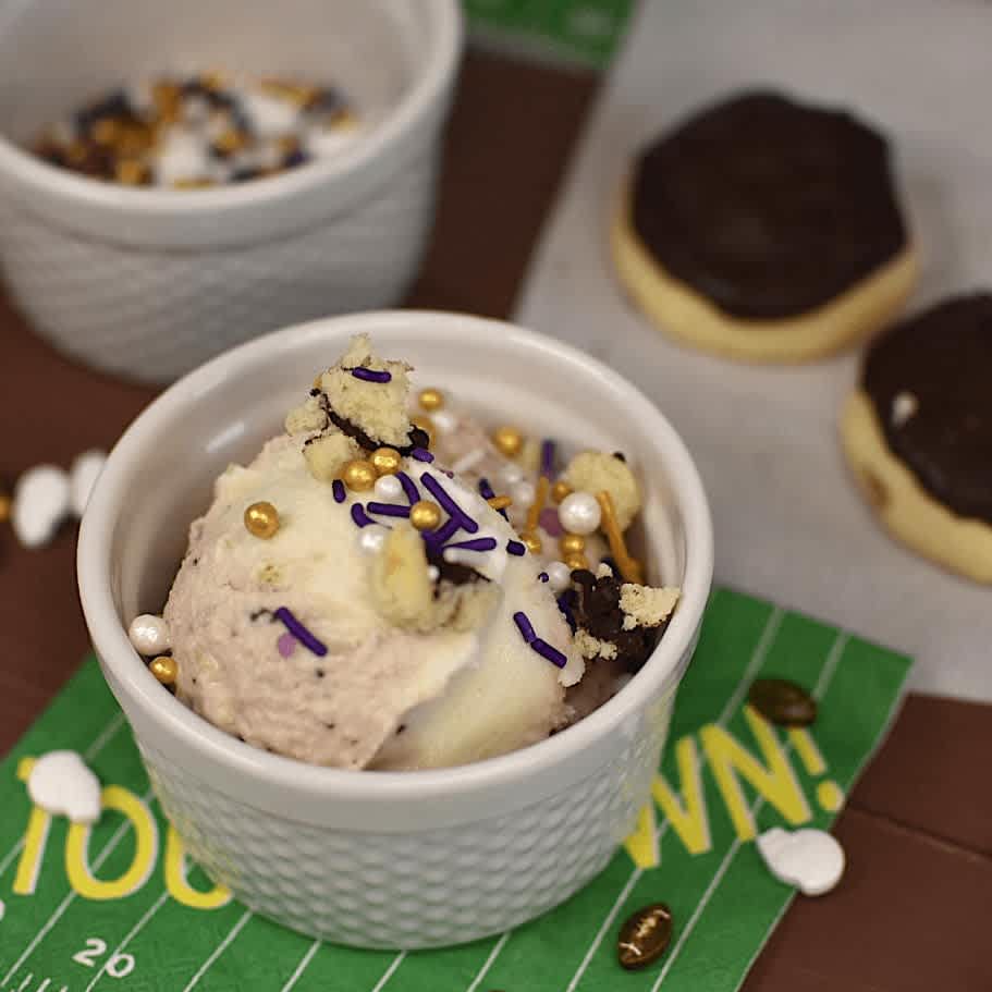 Baltimore Fudge Frosted Cookie Dondurması