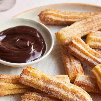 Çikolata Soslu Churro