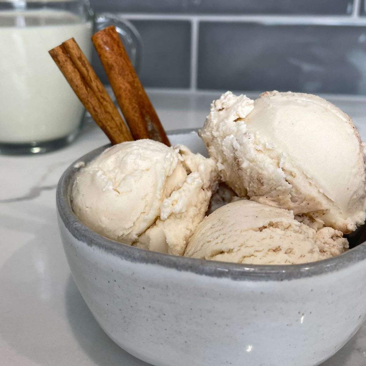 Tarçınlı Eggnog Gelato
