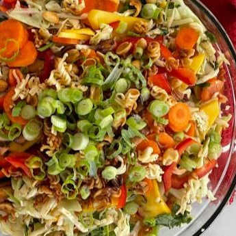 Çıtır Asya Usulü Lahana Salatası