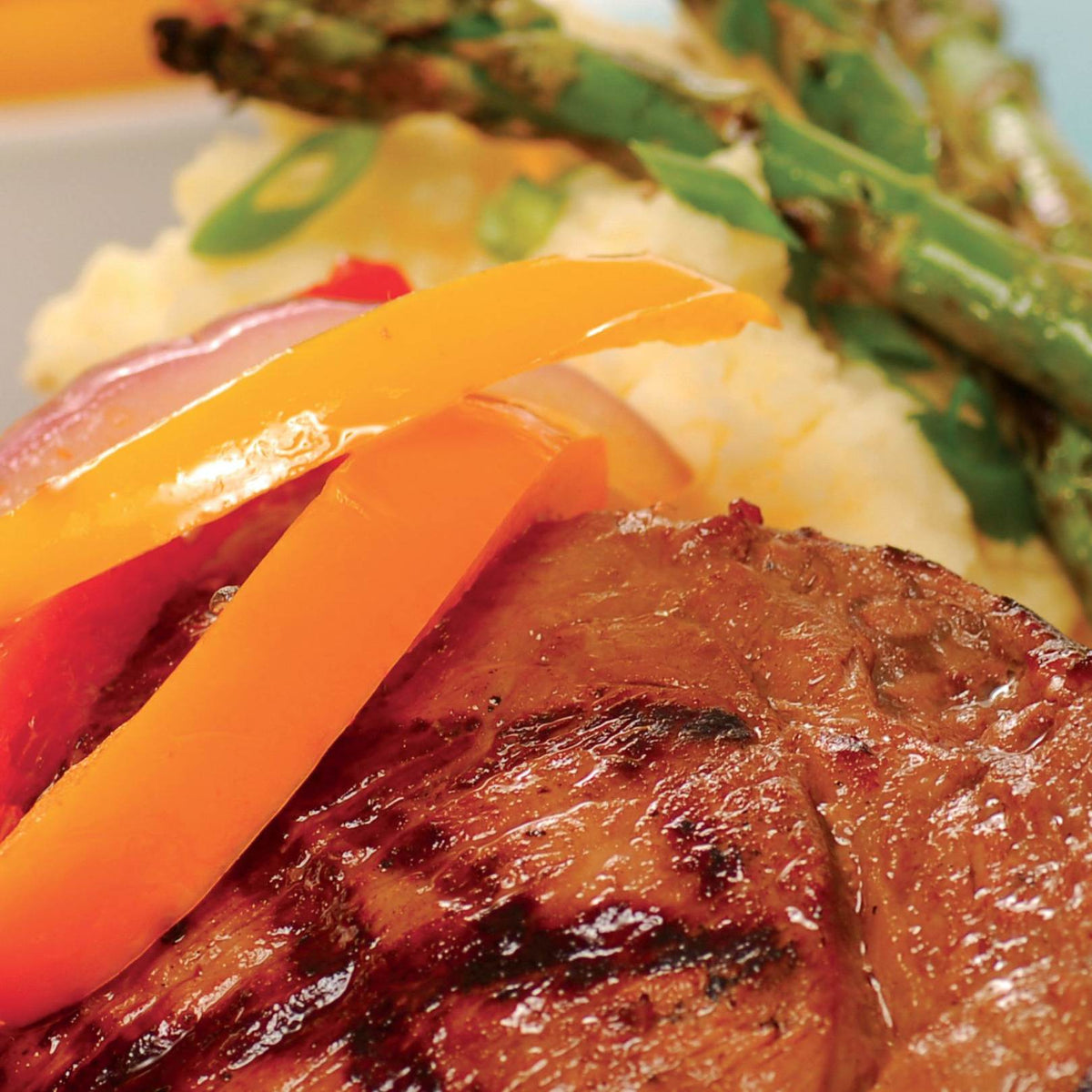 Dondurulmuş Southwest Ribeye Biftek, Biber ve Soğanla
