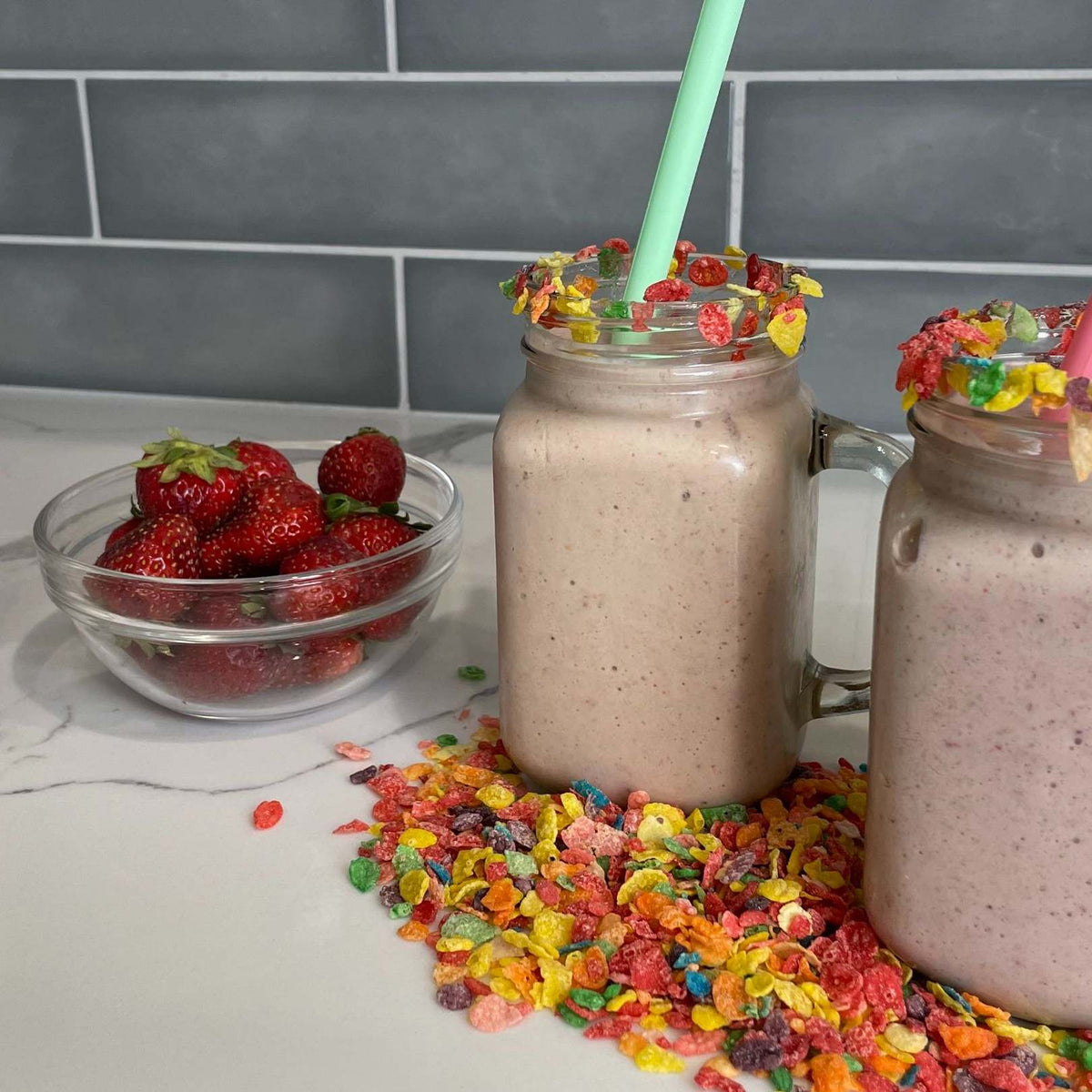 Meyveli Gevrekli Smoothie