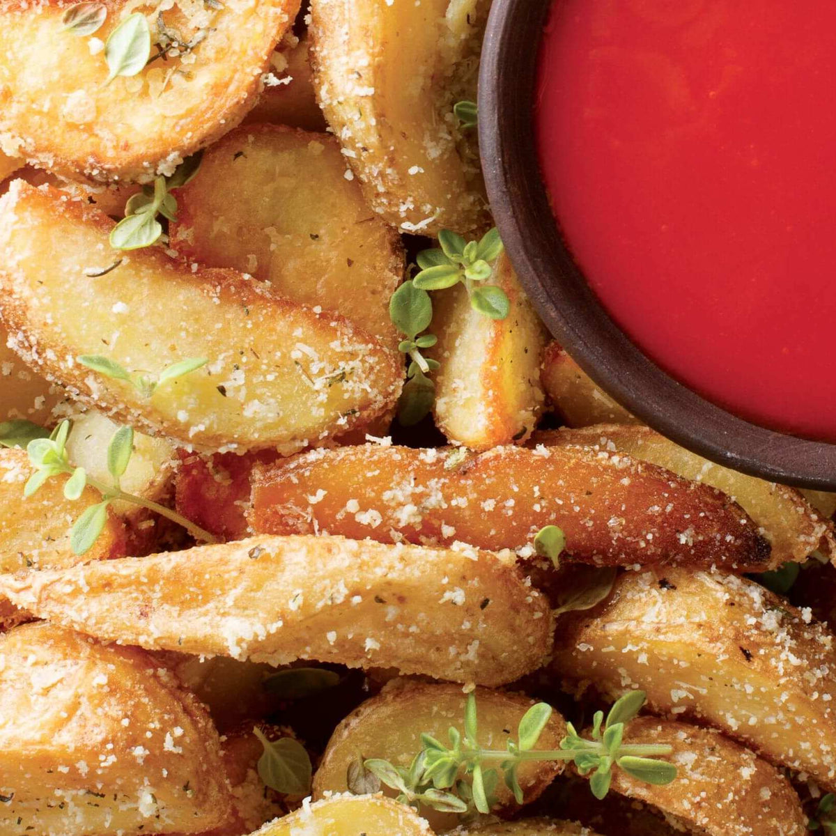 Sarımsaklı Parmesanlı Baharatlı Patates Dilimleri