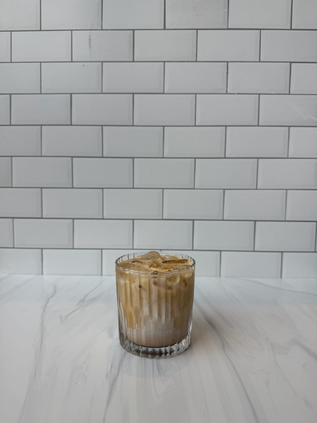 Iced esmer şekerli shaken espresso
