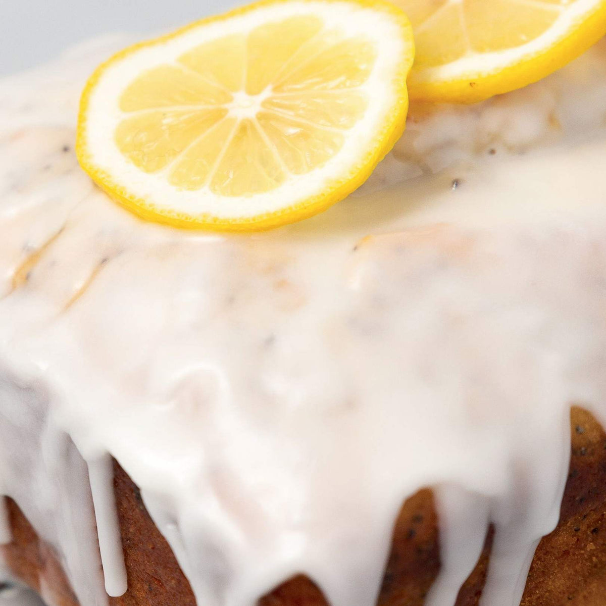 Limonlu Haşhaşlı Ekmek, Limon Glazürüyle