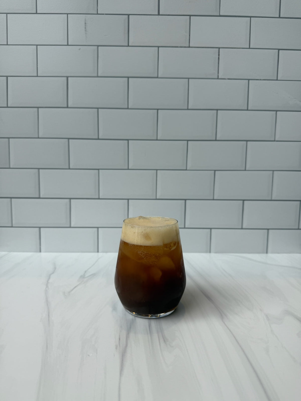 Limonlu espresso tonik