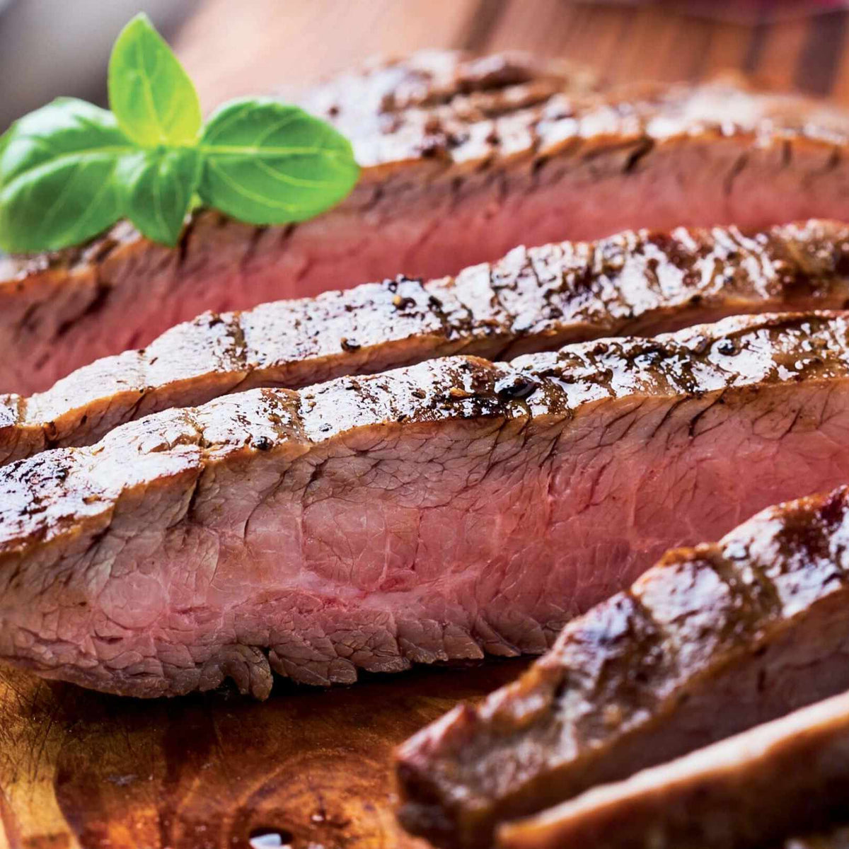 Marine Flank Steak ve Yunan Usulü Orzo Makarna Salatası