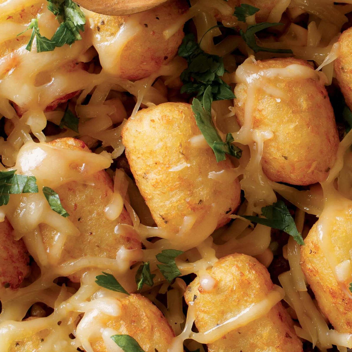 Masala yumurtalı tater tots kahvaltı güveci