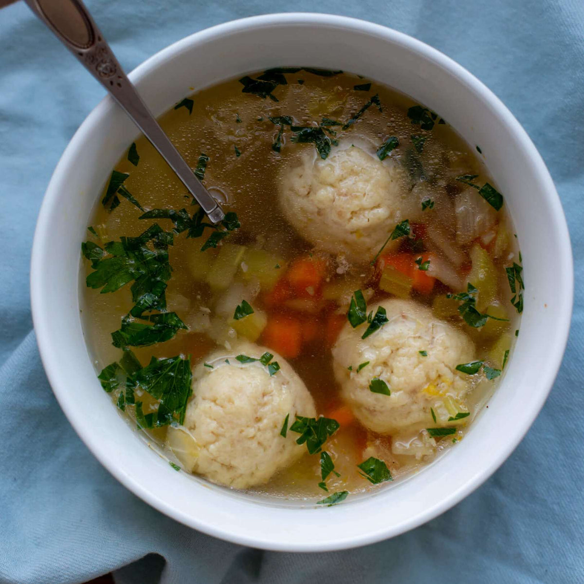 Matzo Ball Çorbası