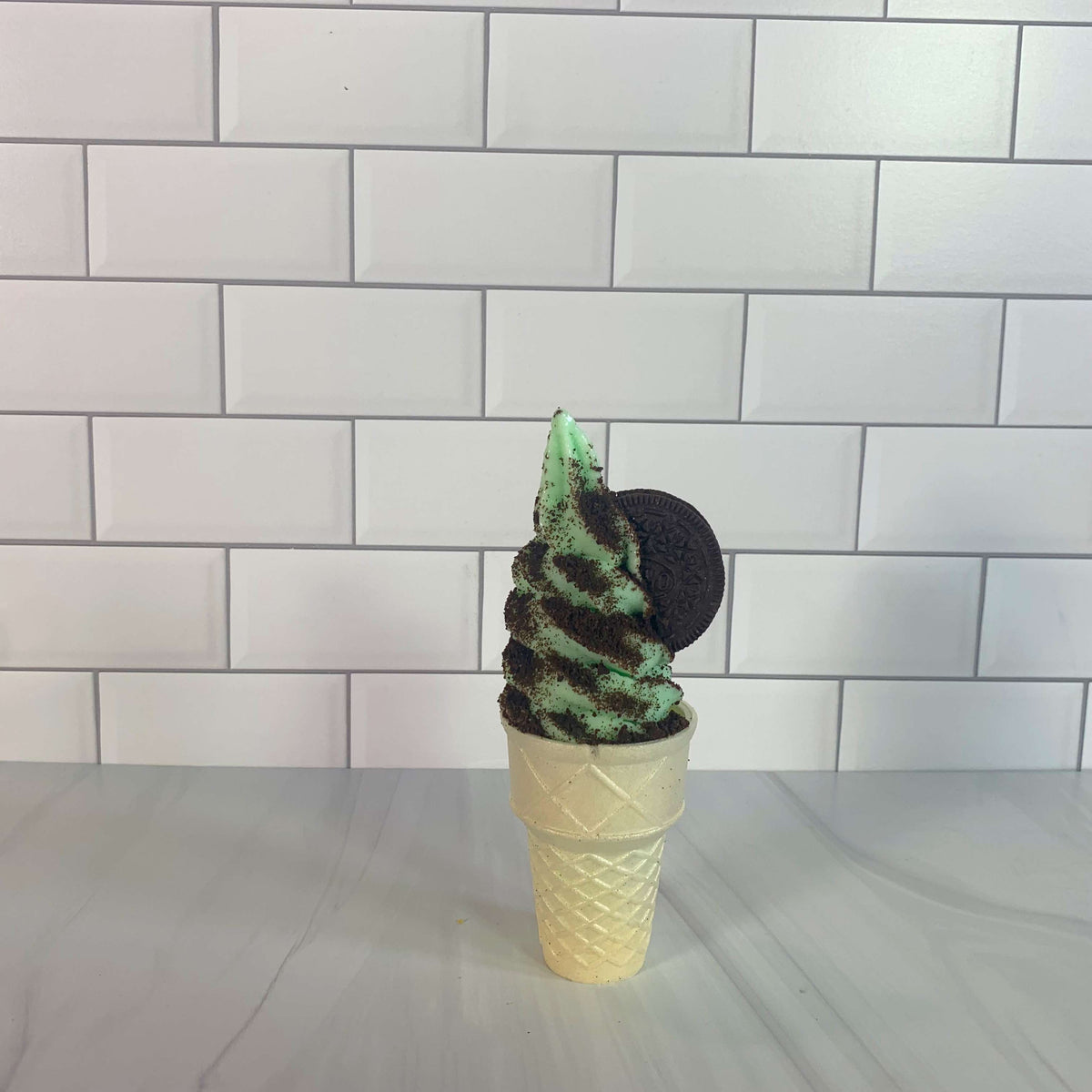 Naneli Cookies & Cream Lite Soft Serve