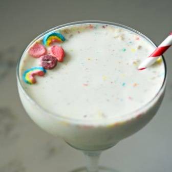Dondurmasız vegan marshmallow milkshake