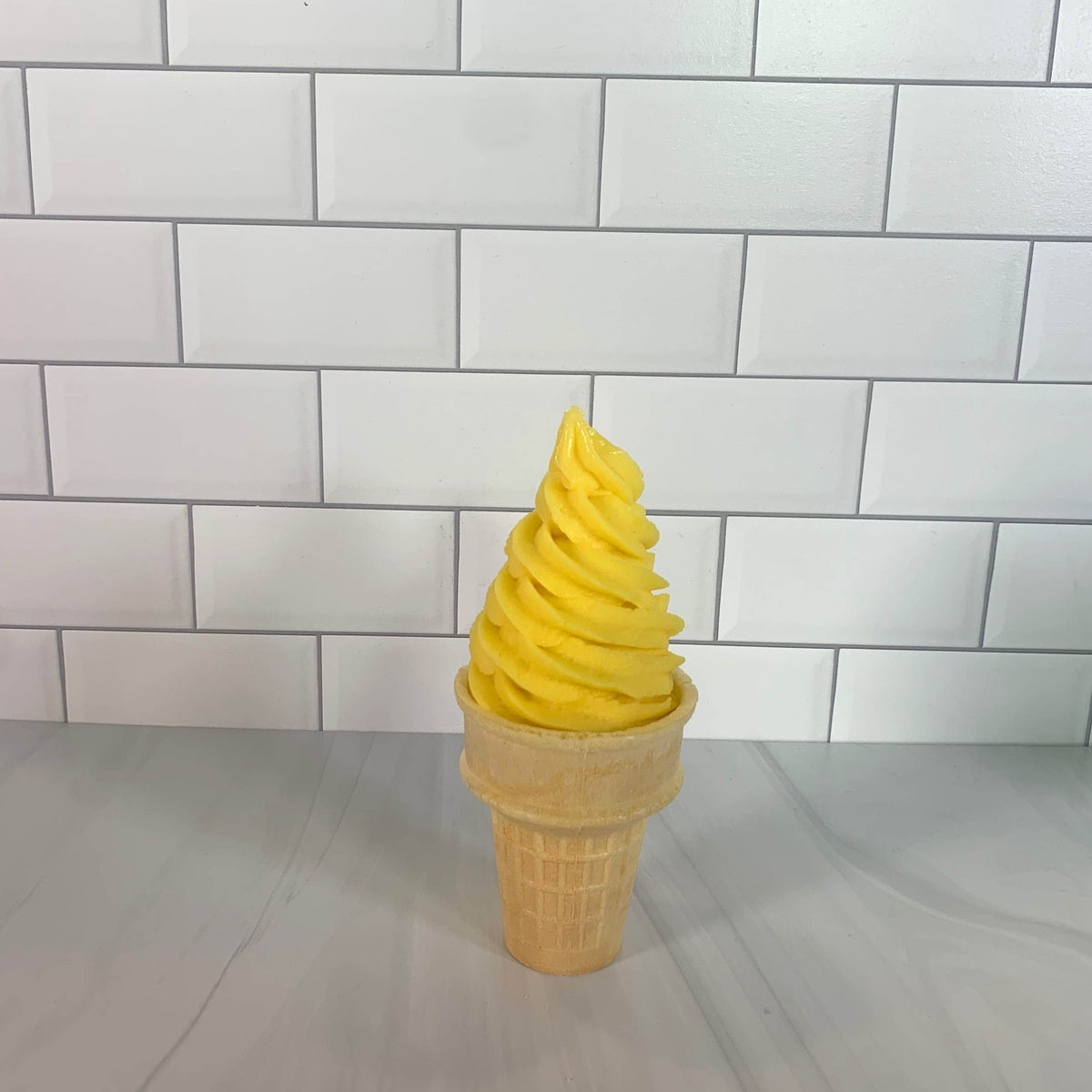 Şeftali ve kremalı soft serve