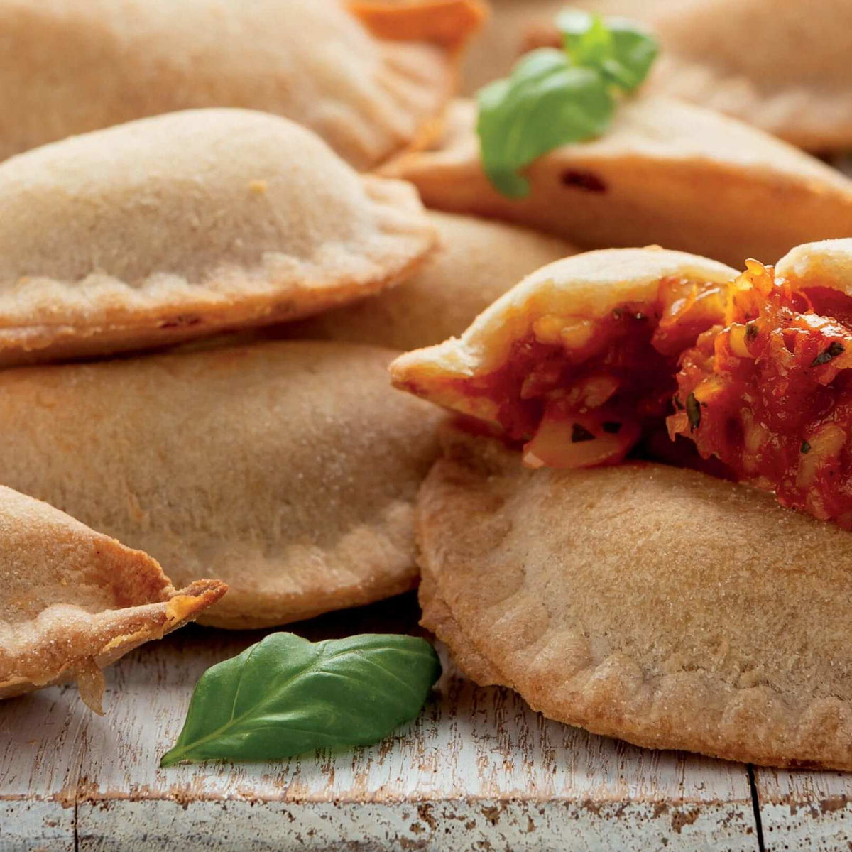 Biberli ve Soğanlı Pizza Cep
