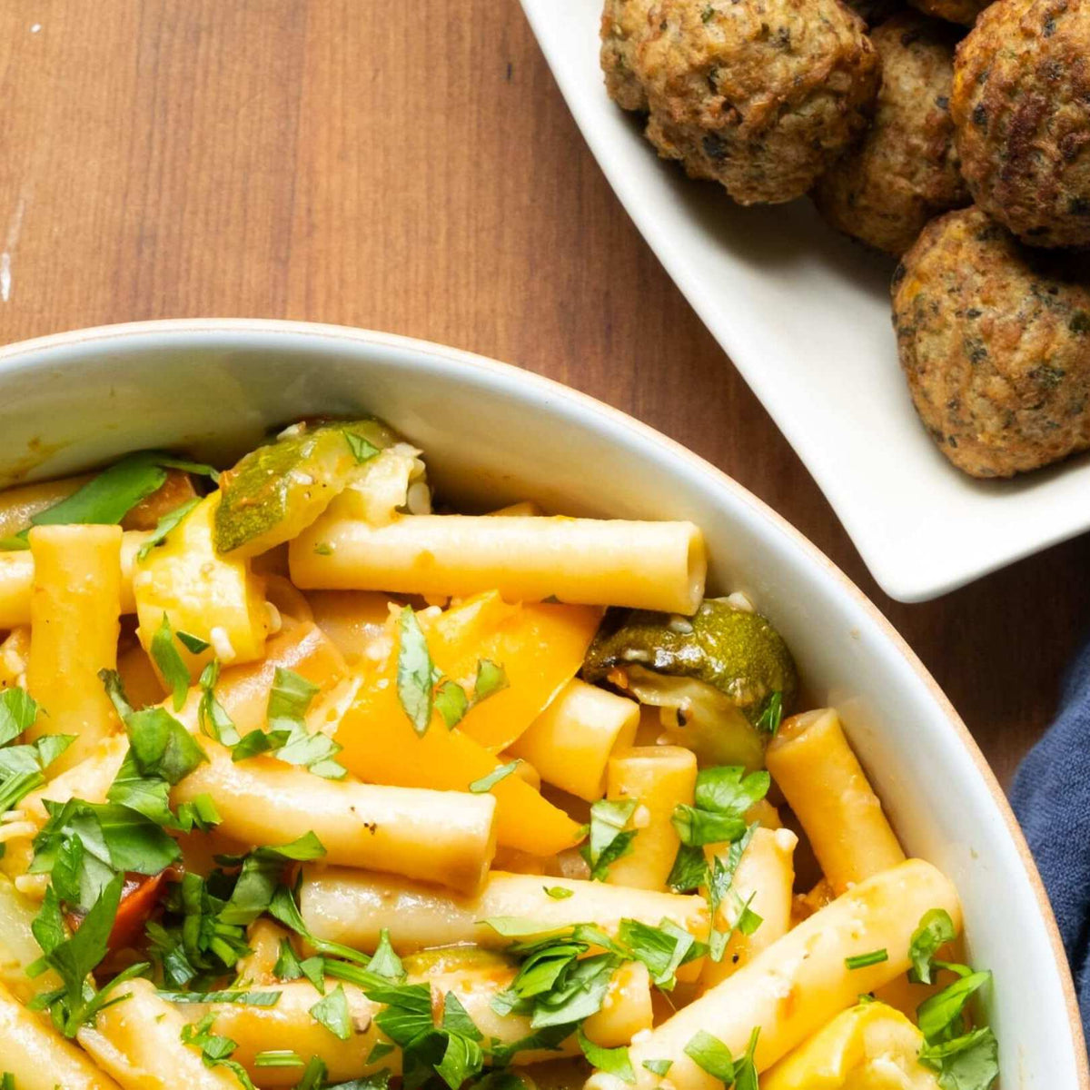 Rigatoni ve Kabaklı Bitki Bazlı Köfteler