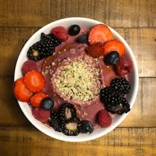 Mango Razzleberry Smoothie Bowl