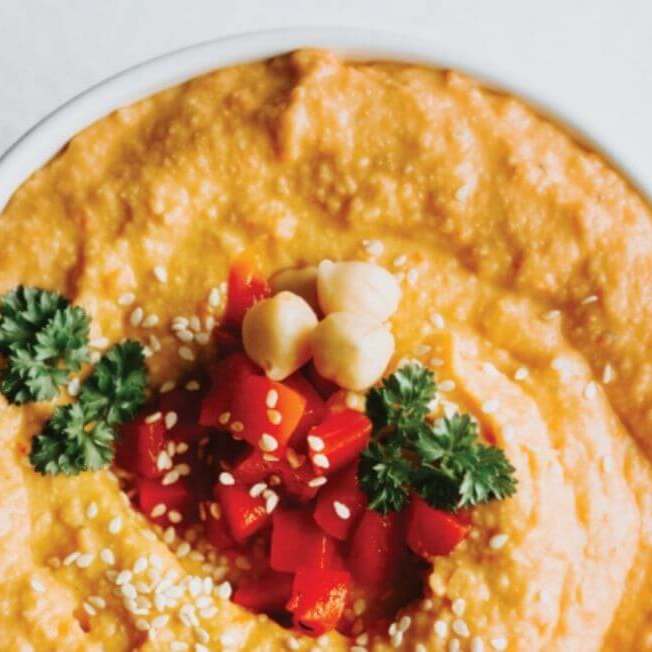 Közlenmiş Kırmızı Biberli Humus