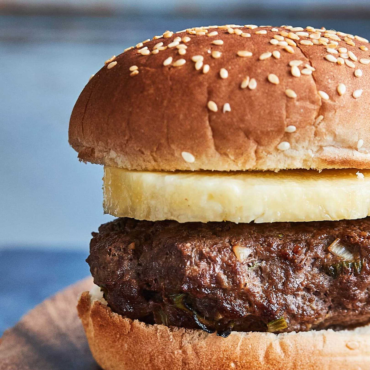 Teriyaki biftek burger