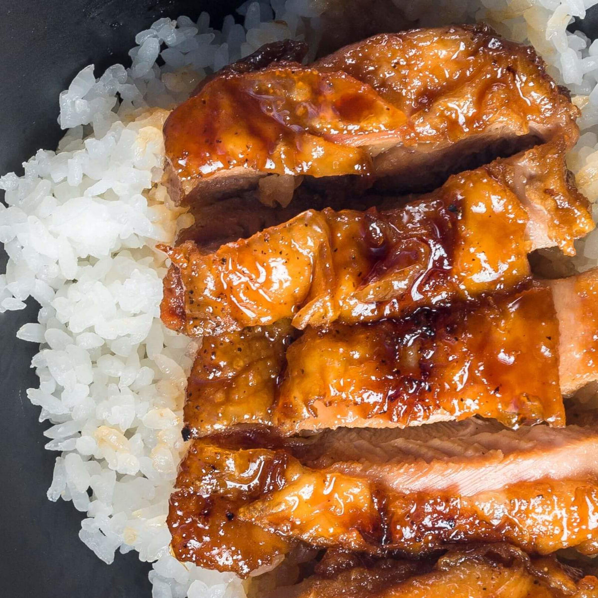 Teriyaki Glaze’li Tavuk Göğsü ve Pilav