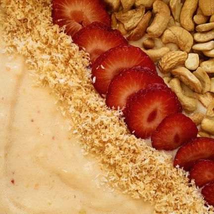 Tropikal smoothie bowl