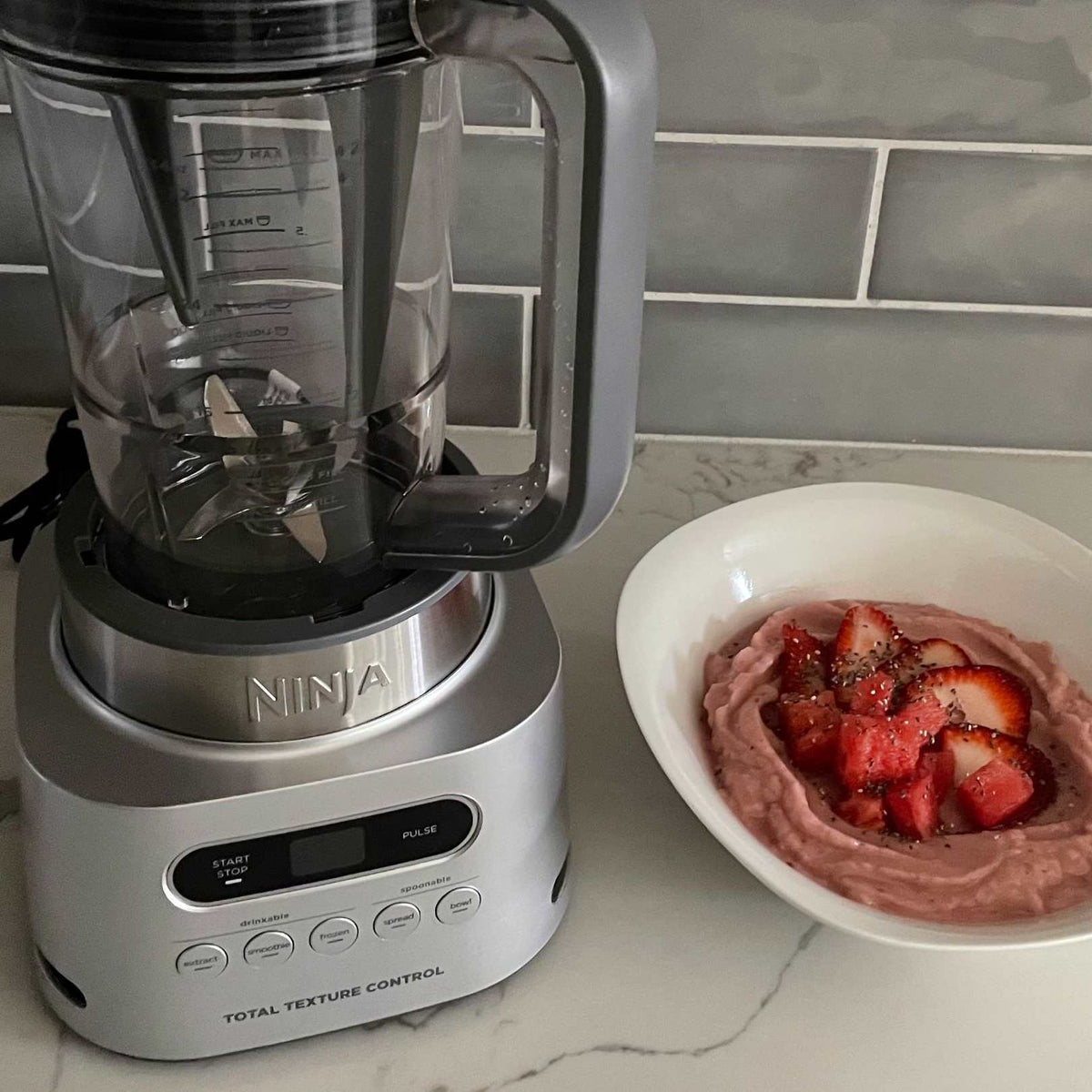 Tropikal Karpuz Smoothie Bowl