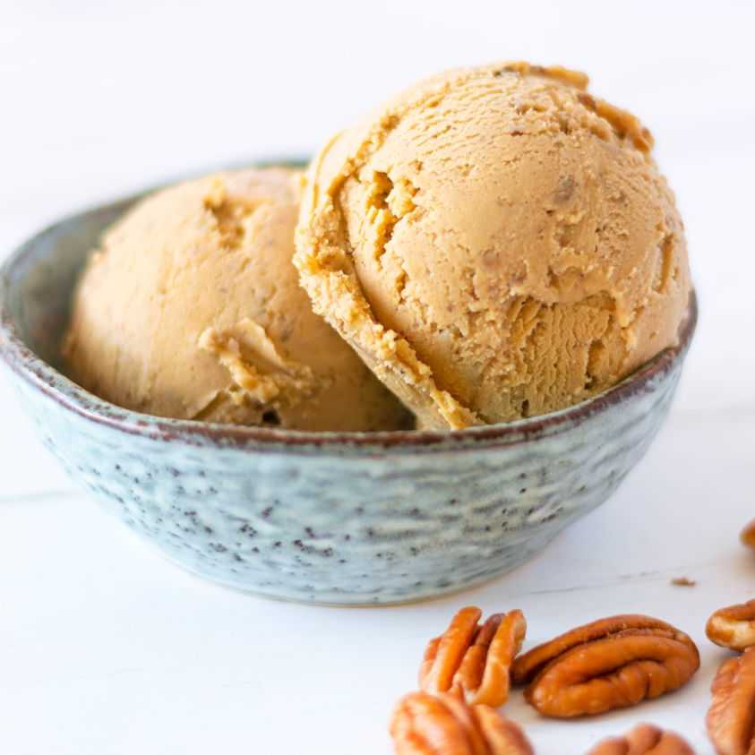 Vegan tereyağlı-pekan dondurma